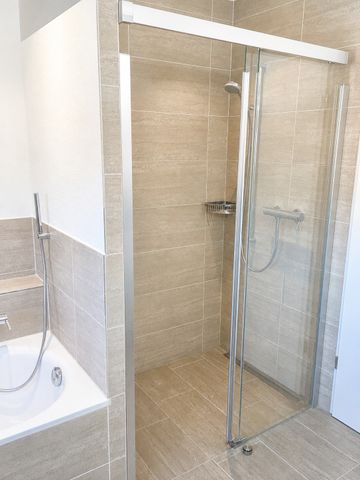 Moderne 5.5-Zimmer-Attikawohnung mit grosser Terrasse in Niederbuchsiten - Foto 5
