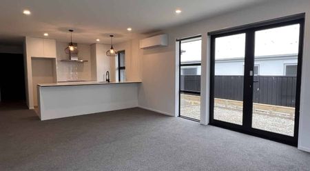 Lovely 3 bedroom home - Photo 4