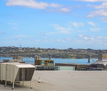 4.5 Star Hotel, Top Floor Fully Furnished Apartment - Photo 3