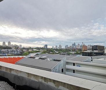 Spacious 2 bedroom apartment with City Views in Emerald Park - Photo 1