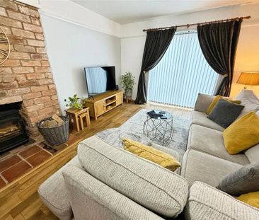 3 bedroom detached house to rent - Photo 1