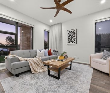 Charming Spacious Home In Throsby - Photo 2