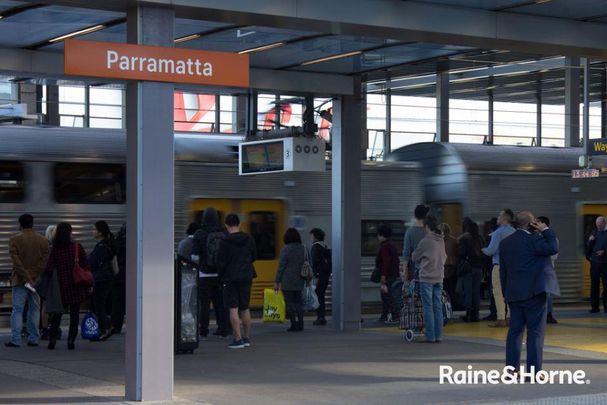 2 Bedroom Unit in Great Central Location! - Photo 1