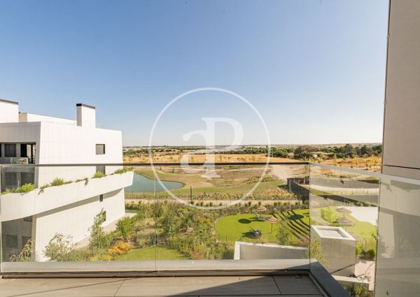 Triplex penthouse for rent in La Finca