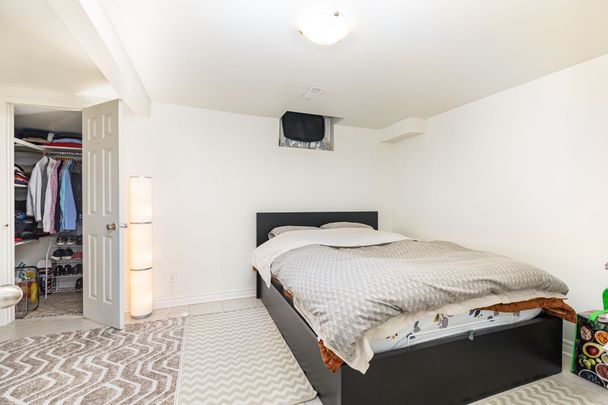 For Lease - 5214 Springbok Crescent Unit# A, Mississauga, Ontario - Photo 1