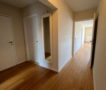 Ruim appartement met 2 slaapkamers in hartje Hoogstraten - Foto 3