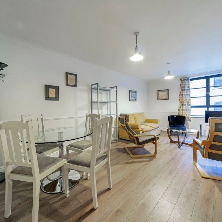 Curlew Street - Photo 1