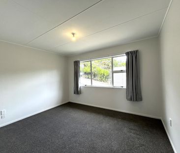 Freshly Updated 2 Bedroom Home Close to Schools and City - Ready Soon! - Photo 4