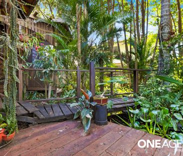 Character filled home - Photo 2