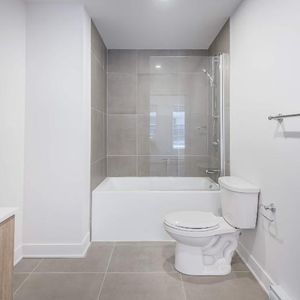 2 CH - 1 SDB - Montréal - $2,400 /mo - Photo 2