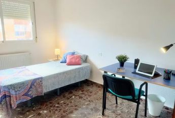 Carrer dIbi, Paterna, Valencian Community 46989