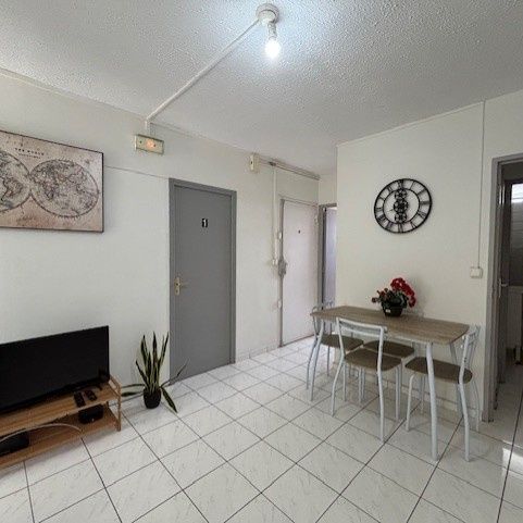 Location Appartement 4 pièces 58m² POINTE A PITRE 97110 - Photo 1
