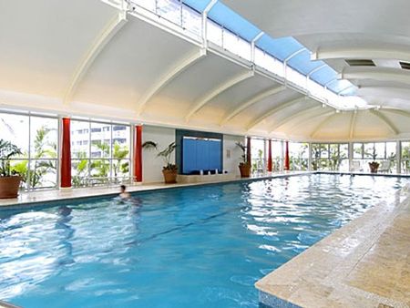 1075/23 Ferny Avenue, Surfers Paradise QLD 4217 - Apartment For Rent - $800 | Domain - Photo 5