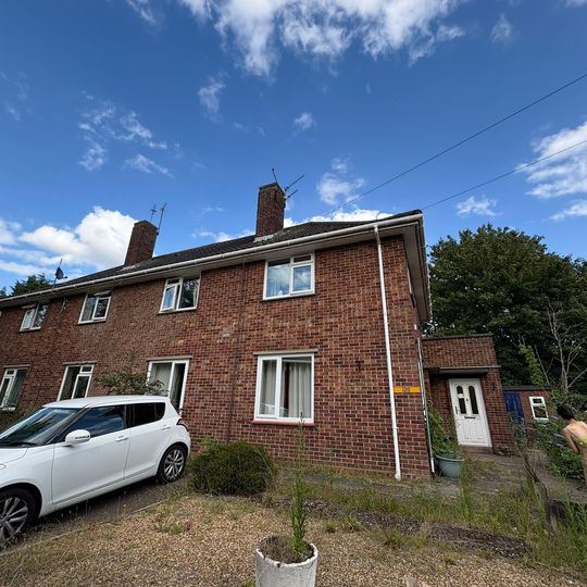 3 bed apartment to rent in Bluebell Road, Norwich, NR4 - Photo 1