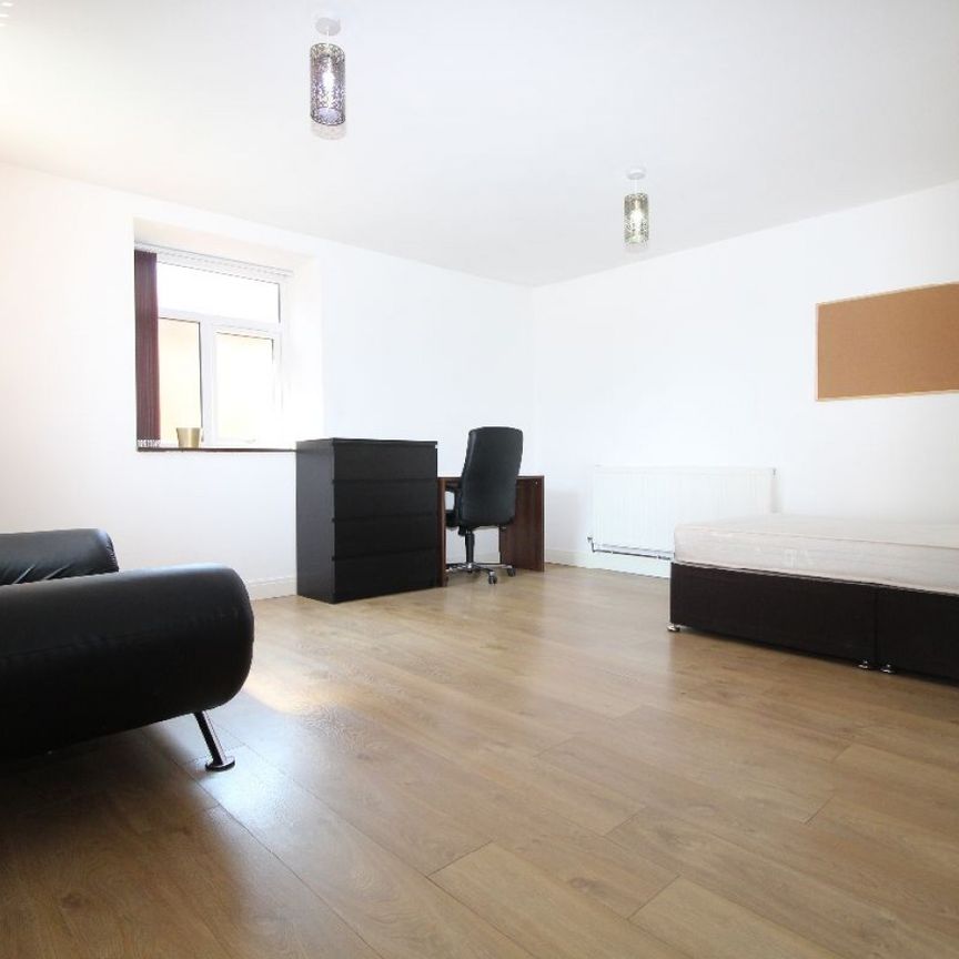 Flat , - Moor Lane, Preston - Photo 1