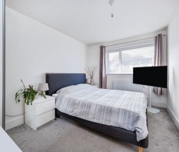 Sollys Way, Towcester - Photo 4