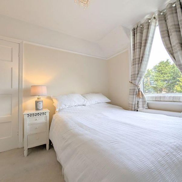 4 bedroom property to rent - Photo 1