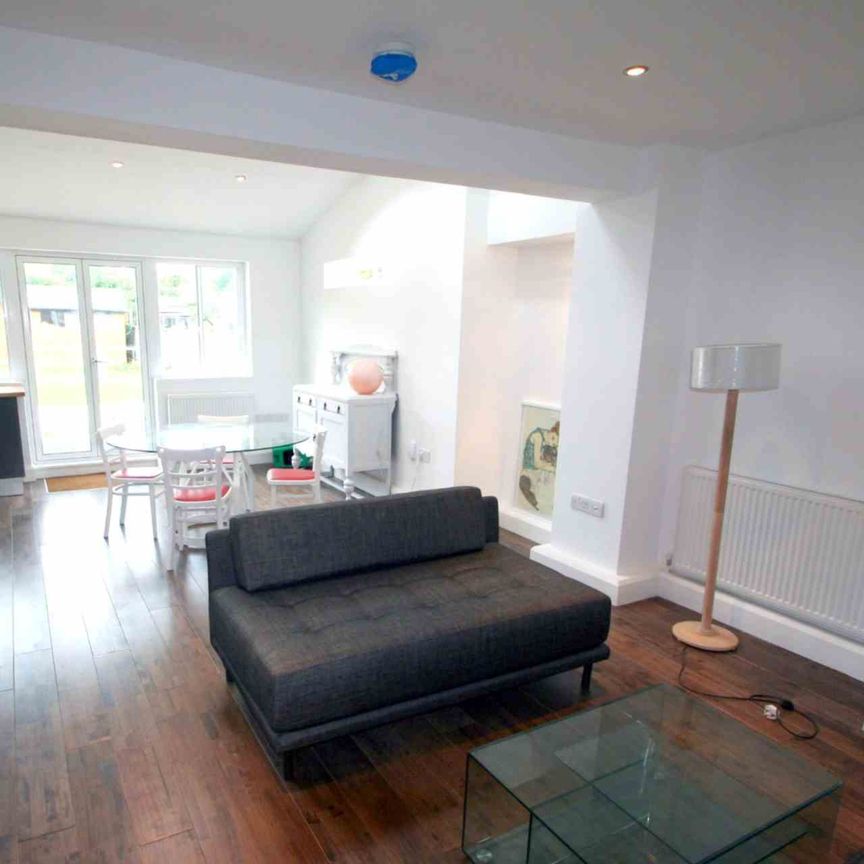 Wolsey Road, Oxford, OX2 - Photo 1