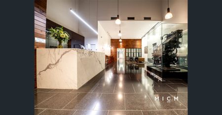 UNFURNISHED - Bright and airy studio apartment on level 36 of the Melbourne One building! - Photo 5