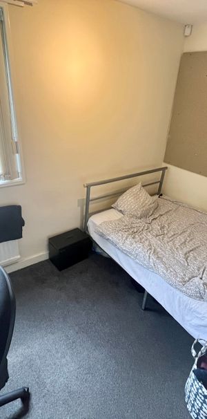 1 bedroom property to rent Norfolk Park Road, Sheffield, South Yorkshire, S2 - Photo 1