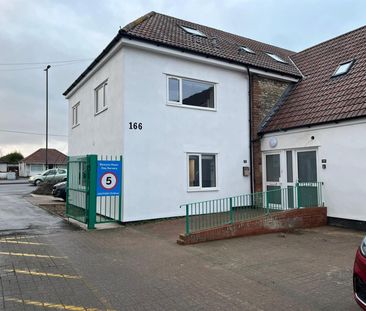 166 Gloucester Road, Patchway - Photo 3