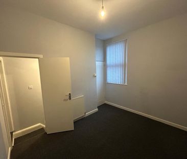 2 Bed Terraced House, Stonehill Street, L4 - Photo 2