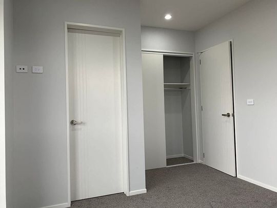 Beautiful 3 Bedroom Townhouse in Papakura - Photo 1