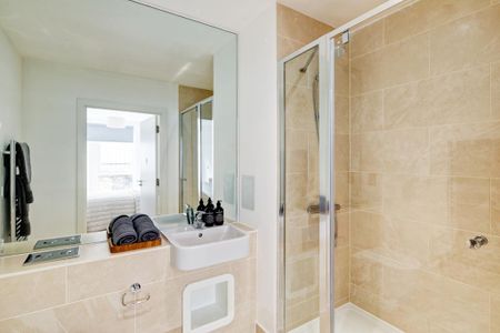 3 bedroom apartment to rent - Photo 3