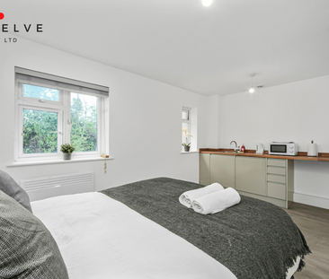 Studio to rent - Photo 6