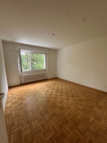 Sonnige 4.5 Zimmer-Wohnung mit Balkon - Photo 3
