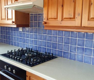 3 bedroom semi-detached house to rent - Photo 5