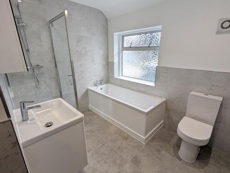 Park Road, Woking, Surrey, GU22 - Photo 2