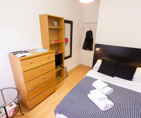 Studio to rent - Photo 1