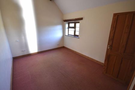 3 bedroom detached house to rent - Photo 4