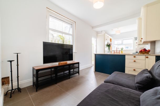 Pentyrch Street, Cathays - Photo 1