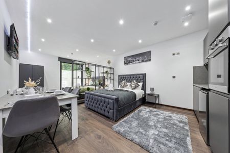 Studio Flat, Woodstock Road, NW11 - Photo 3