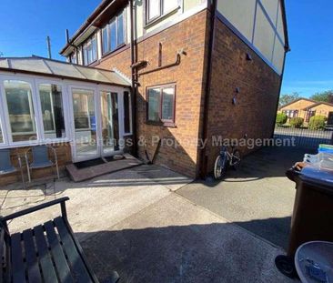Longcroft Grove, Audenshaw, Manchester, M34 - Photo 3