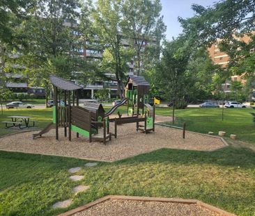 TOUT INCLUS! Condo de Luxe 3 et 1/2 830p.ca, MEUBLÉ à louer, 1699$ - Photo 2