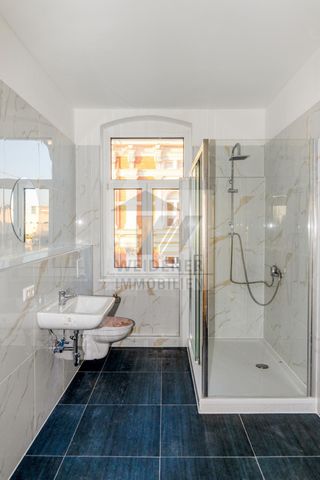 Im Zentrum: 4 Raum-Whg. mit Balkon in schönem Gründerzeitbau! ca. 127 m²! - Photo 5