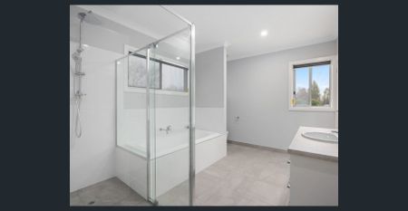 CENTRAL LIVING - RENOVATED 4 BEDROOM HOME - Photo 4