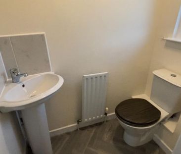 2 bedroom terraced house to rent - Photo 6