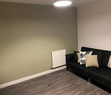 2 Bed Terraced House, The Pavilions, B70 - Photo 4