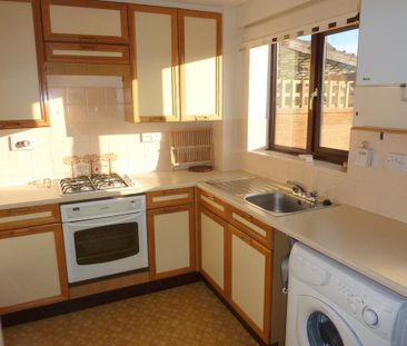 2 bedroom semi-detached house to rent - Photo 4