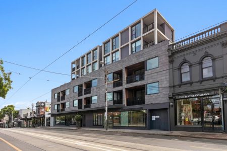 A Boutique Haven of Style and Serenity - Photo 2