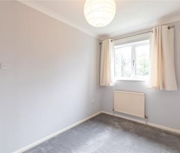 3 bedroom end of terrace house to rent - Photo 5