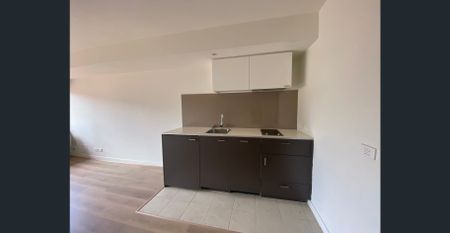 PREMIUM LOCATION ON ST KILDA ROAD - Photo 3