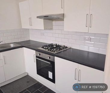 2 bedroom maisonette to rent - Photo 3