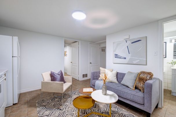 For Lease - 533 Victoria Pk Avenue, Toronto, Ontario - Photo 1