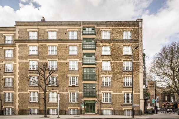 1 bedroom flat to rent - Photo 1