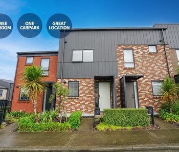 Prime Location & Plenty of Parking! - Photo 1